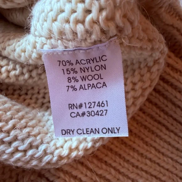 Wildfox Distressed Let’s Stay Home Sweater size S - Picture 7 of 7